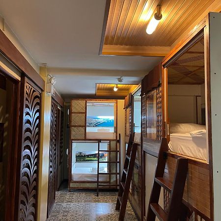 Balai Balai Capsule Hotel Cebú Exterior foto